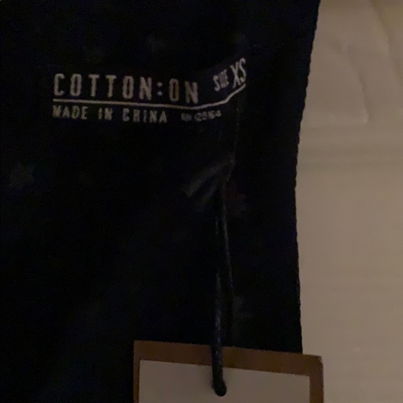 Cotton On - Picture 2 of 2